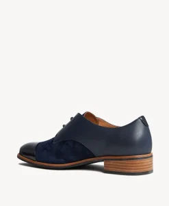 Aldo Lace Up