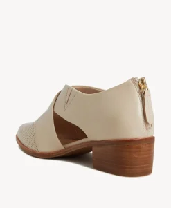 Alison Flat