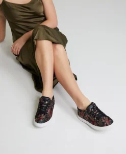 Angelic Sneaker