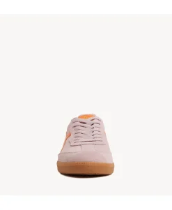 Crossroads Sneaker