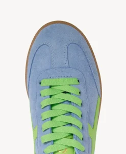 Crossroads Sneaker