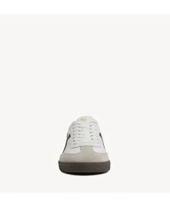 Crossroads Sneaker