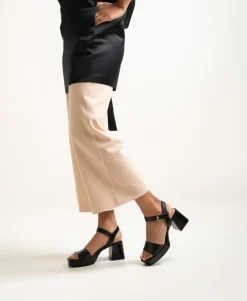 Dahlia Platform Sandal