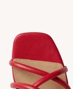 Dara Kitten Heel
