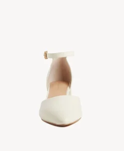 Dina Heel