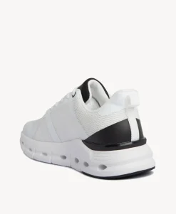 Dodge Sneaker