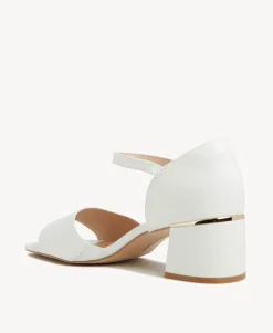 Donna Sandal