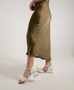 Donna Sandal