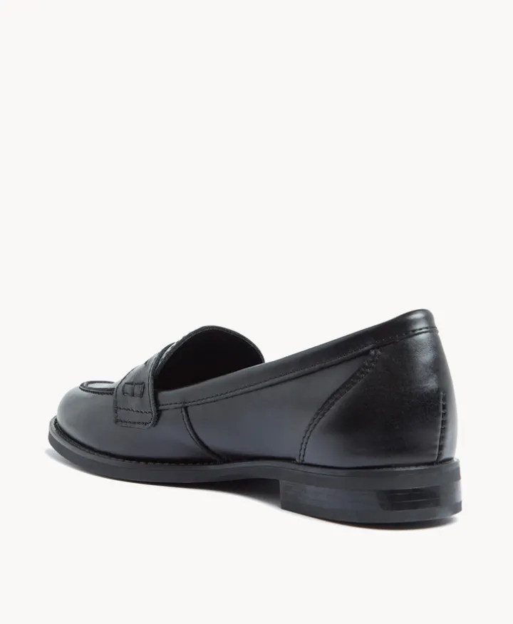 Fae Loafer