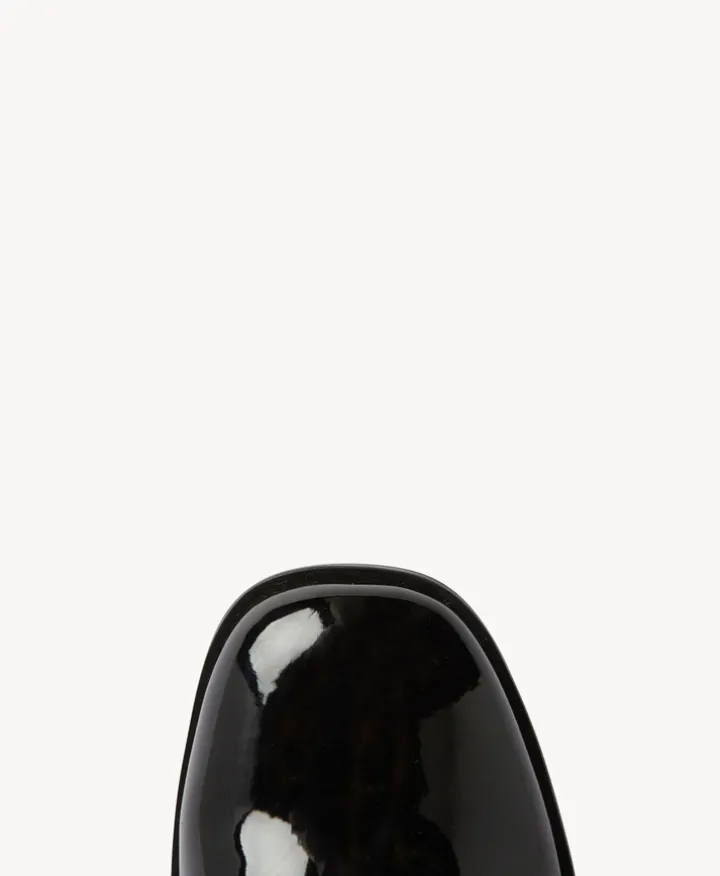 Felicity Heel