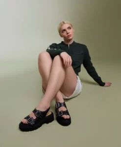 Flossy Sandal