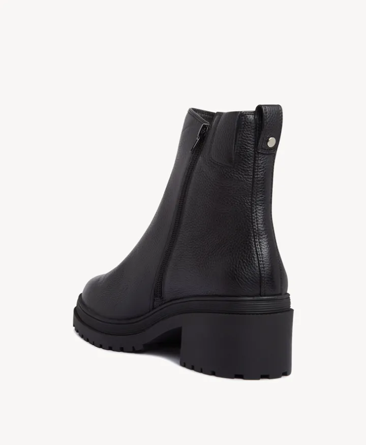 Giana Wide Ankle Boot