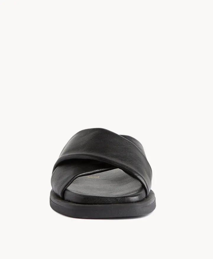 Gina Sandal