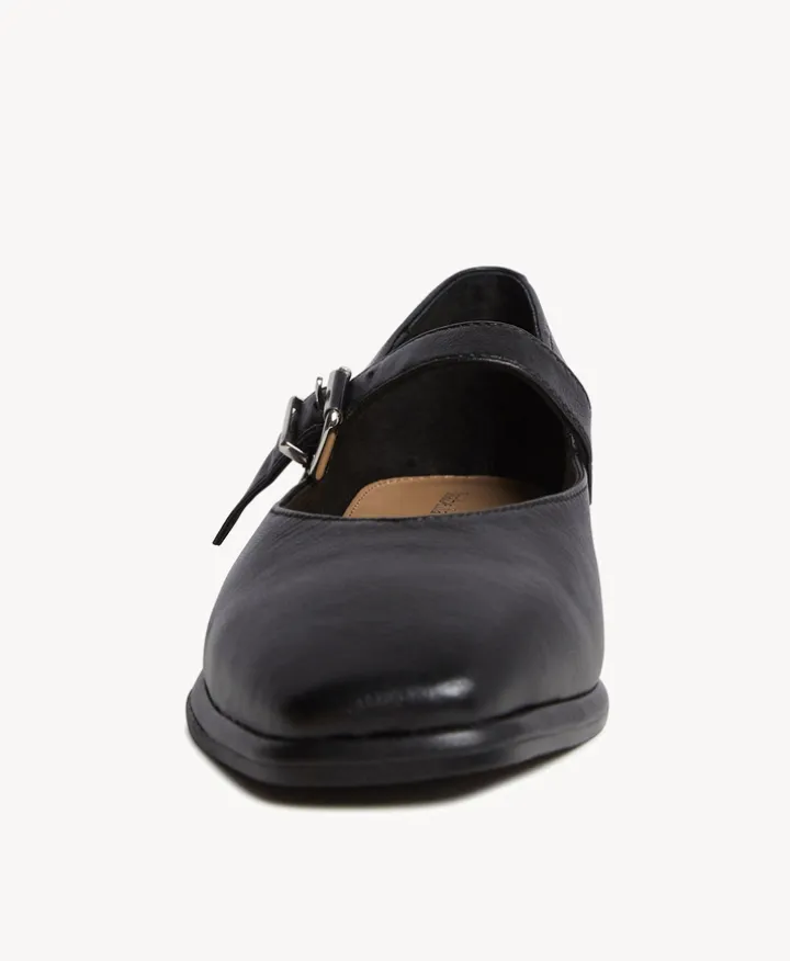 Isaac Flat