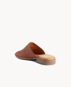 Iyla slide