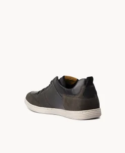 Jai Leather Sneaker