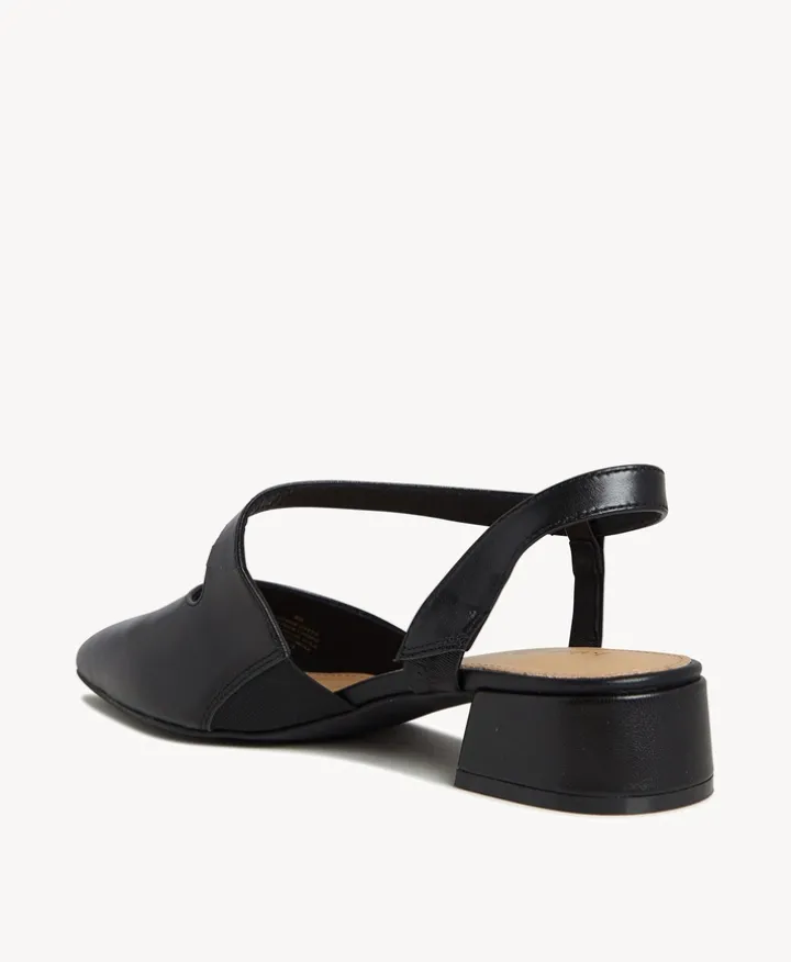 Janessa Slingback