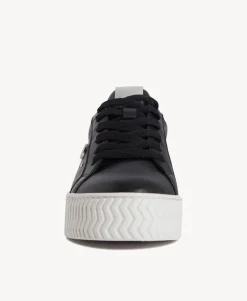 Kaia Sneaker