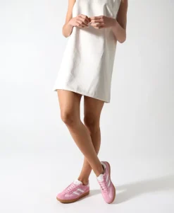 Kindred Sneaker