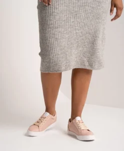 Krisp Leather Sneaker