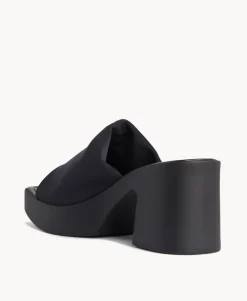 Lee Sandal