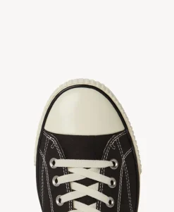 Low Sneaker