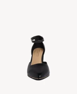 Manaia Wide Heel