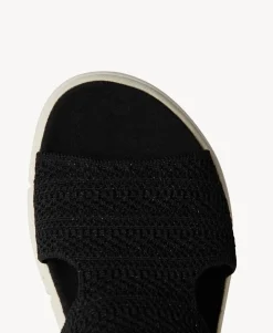 Melanie Sandal