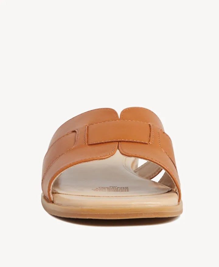 Melissa Sandal