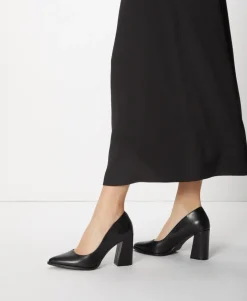 Mercury heel
