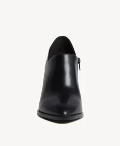 Monday Heel