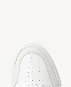 Nunez Sneaker
