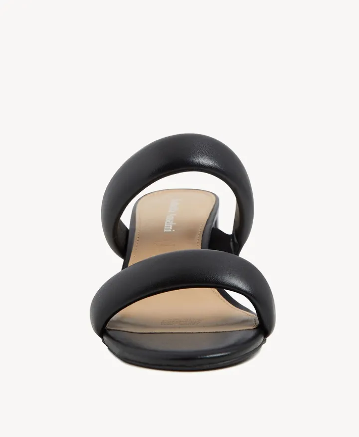 Ora Sandal