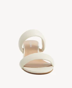 Ora Sandal