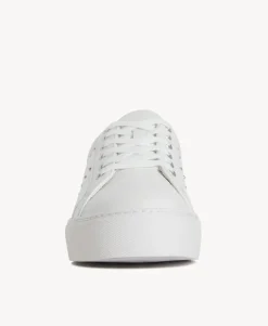 Pasha Sneaker