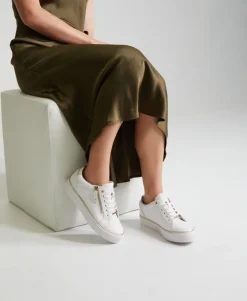 Payson Wide Sneaker