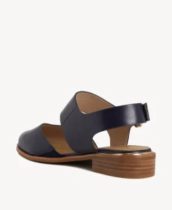Tess Wide Flat