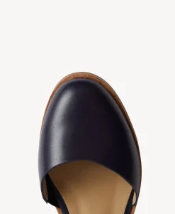 Tess Wide Flat