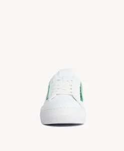 Voyage Sneaker