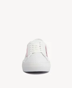 Voyage Sneaker