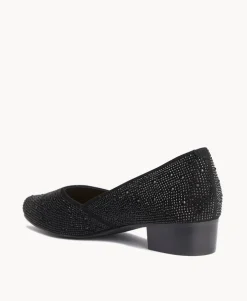 Waving Sandal