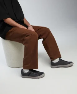 Wayne Canvas Sneaker
