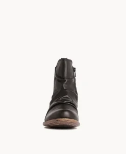 Willow Chelsea Boot